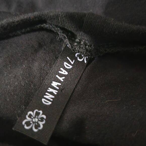 7 Day Wknd Boobs Crop Top Black Boobies Graphic Tee Cropped Cotton Shirt Small - Picture 7 of 13